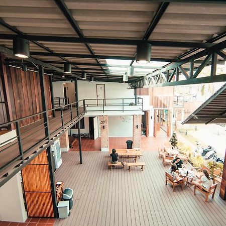 Sylvis Hostel Chiangmai Чиангмай Екстериор снимка